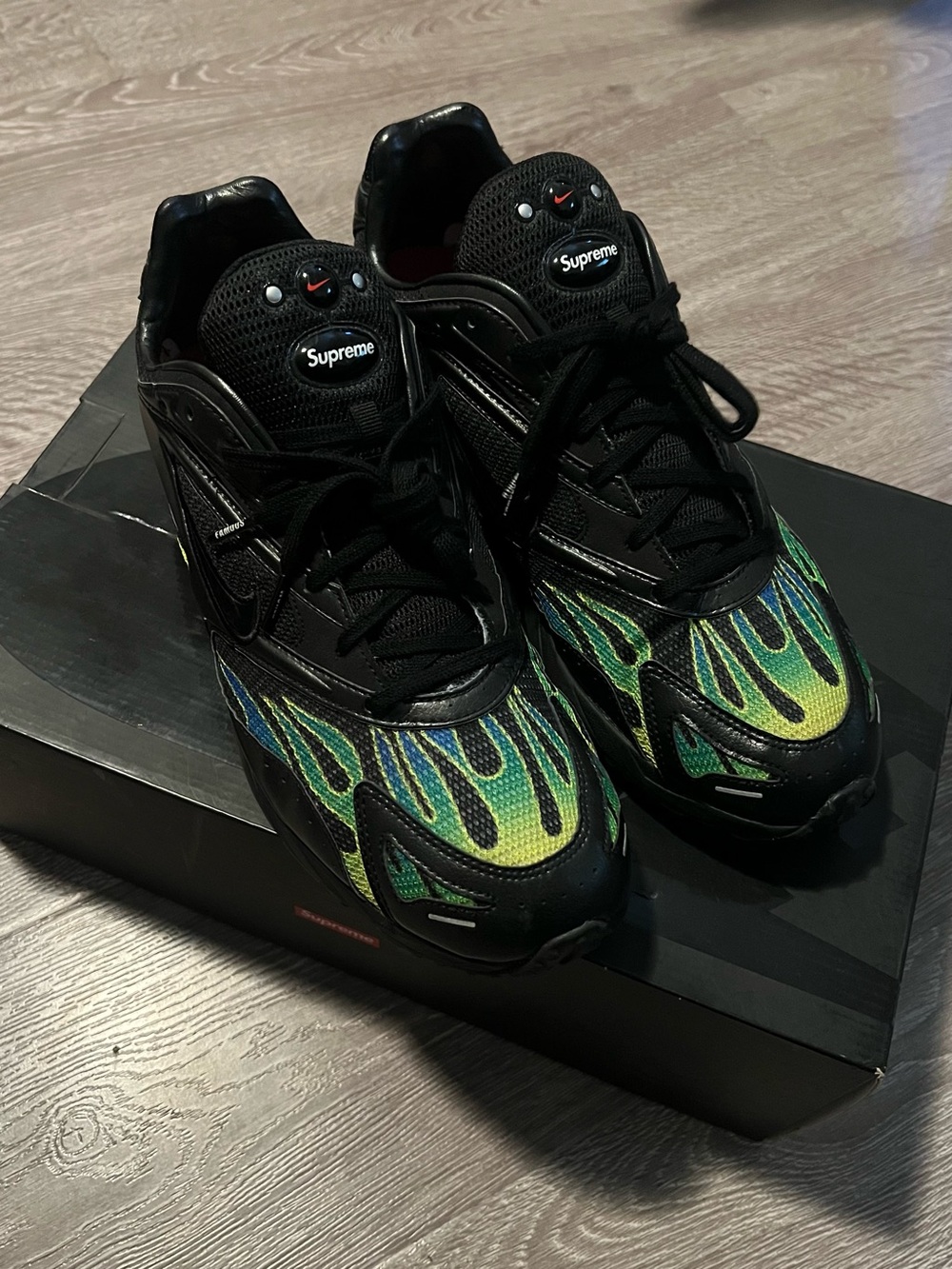 Nike x Supreme Zoom Streak Spectrum PLS